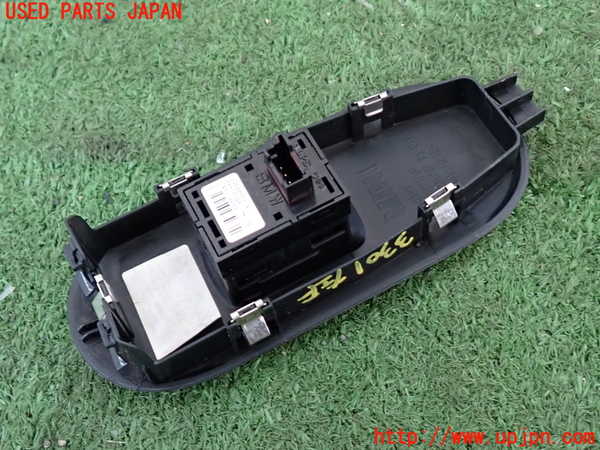 2UPJ-9233016245]BMW ミニ(MINI)クーパー F56(XR15M)左前パワーウィンドウスイッチ 中古_2