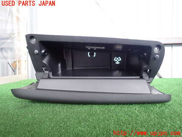 2UPJ-9233017516]BMW ミニ(MINI)クーパー F56(XR15M)グローブボックス1 中古_2
