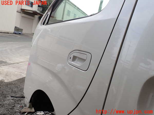 1UPJ-9233021260]NV350 キャラバン バン(VW2E26)左前ドア M2H3 中古_3