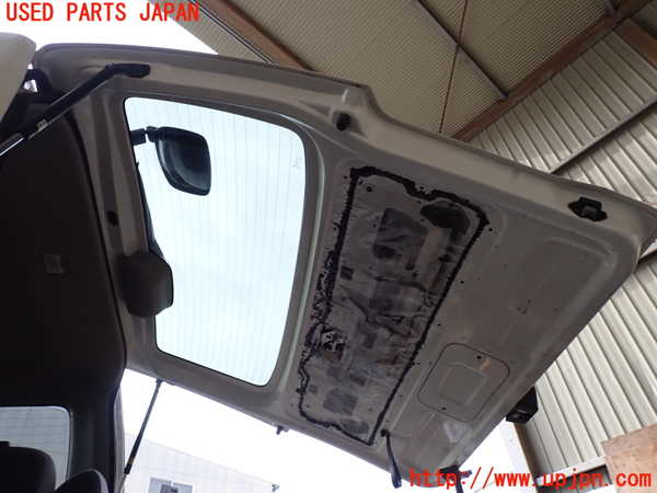 1UPJ-9233021566]NV350 キャラバン バン(VW2E26)バックドア リアゲート ハッチ 43R-000184 中古_4