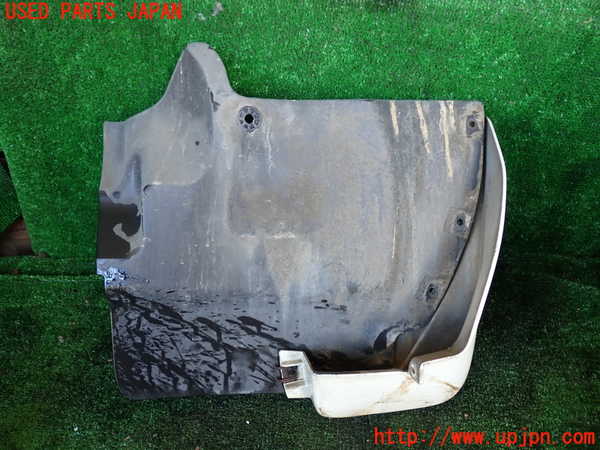 1UPJ-9233021450]NV350 キャラバン バン(VW2E26)右フロントマッドガード(泥除け) 中古_2