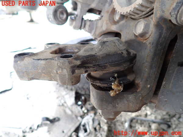 1UPJ-9233024295]NV350 キャラバン バン(VW2E26)左フロントナックルハブ 中古_3