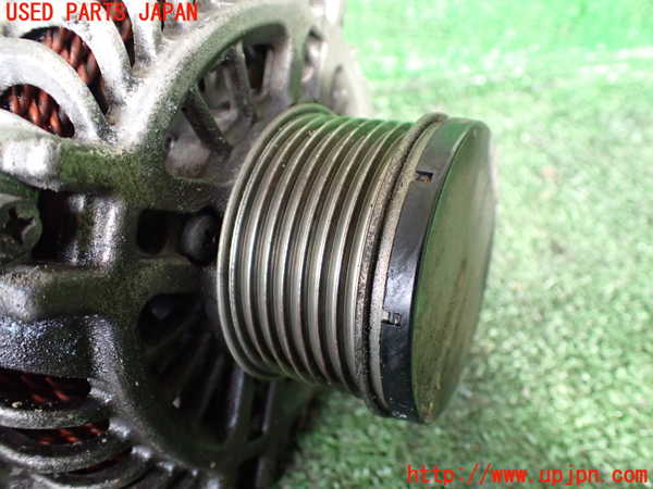1UPJ-9233026015]NV350 キャラバン バン(VW2E26)オルタネーター(ダイナモ) 中古_3