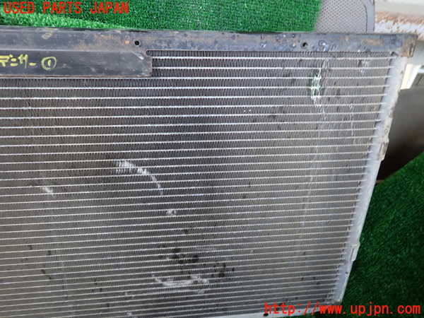 1UPJ-9233026031]NV350 キャラバン バン(VW2E26)エアコンコンデンサー1 中古_2