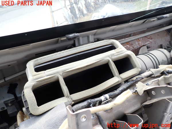 1UPJ-9233026081]NV350 キャラバン バン(VW2E26)エバポレーター1 中古_2