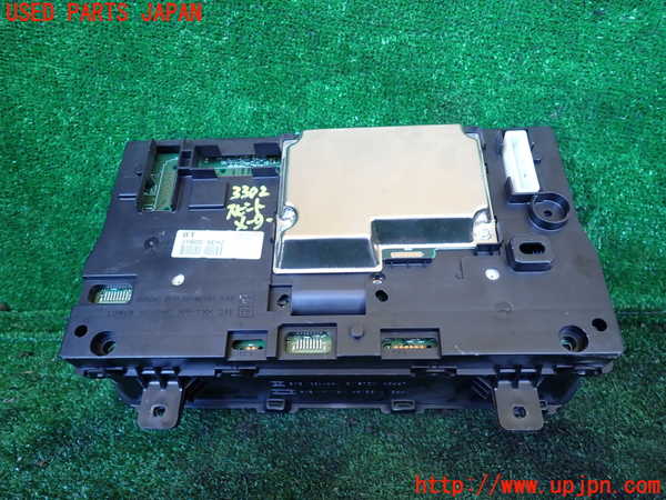 1UPJ-9233026170]NV350 キャラバン バン(VW2E26)スピードメーター 中古_3
