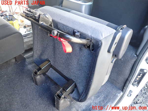 1UPJ-9233027145]NV350 キャラバン バン(VW2E26)右2列目シート 中古_5