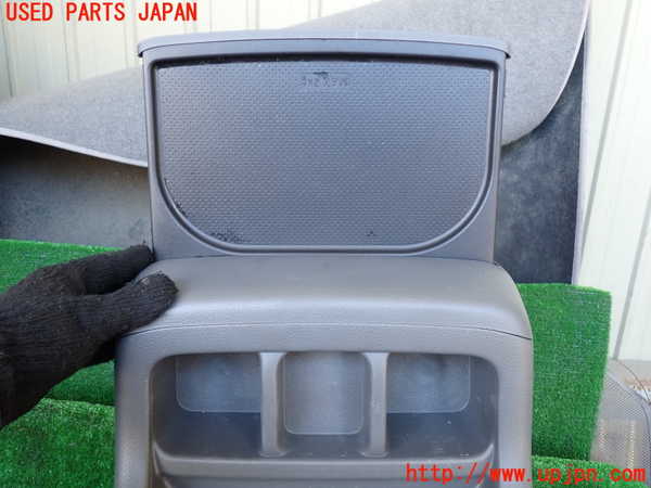 1UPJ-9233027540]NV350 キャラバン バン(VW2E26)センターコンソール 中古_2