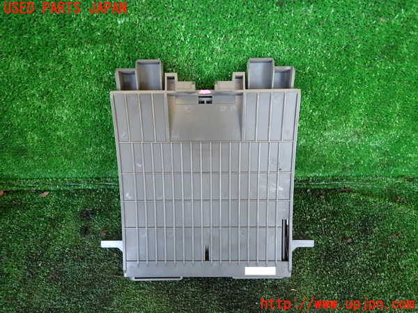 1UPJ-9233027810]NV350 キャラバン バン(VW2E26)ドリンクホルダー 中古_3