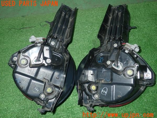 3UPJ=9233030547]コペン Cero(LA400K)純正 KOITO 220-69016 テールランプ 左右 中古_2