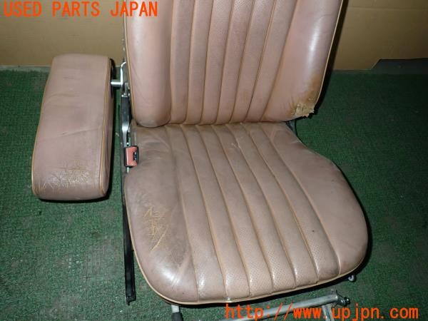 3UPJ=9233040639]ベンツ 500SL(不明 R107)純正 運転席 シートレール・アームレスト・レバー付き 中古_2
