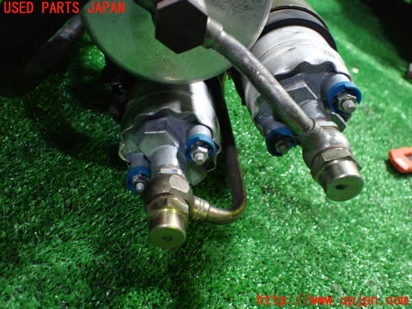 1UPJ-9233042510]ベンツ 500SL(不明)燃料ポンプ 中古_3