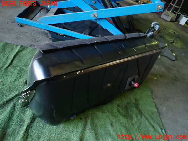 1UPJ-9233042500]ベンツ 500SL(不明)燃料タンク 中古_4