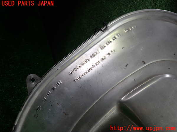 1UPJ-9233042560]ベンツ 500SL(不明)エアクリーナーボックス 中古_2