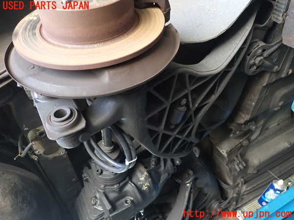 1UPJ-9233044300]ベンツ 500SL(不明)右リアナックルハブ 中古_2