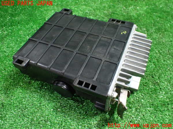 1UPJ-9233046110]ベンツ 500SL(不明)エンジンコンピューター 中古_2