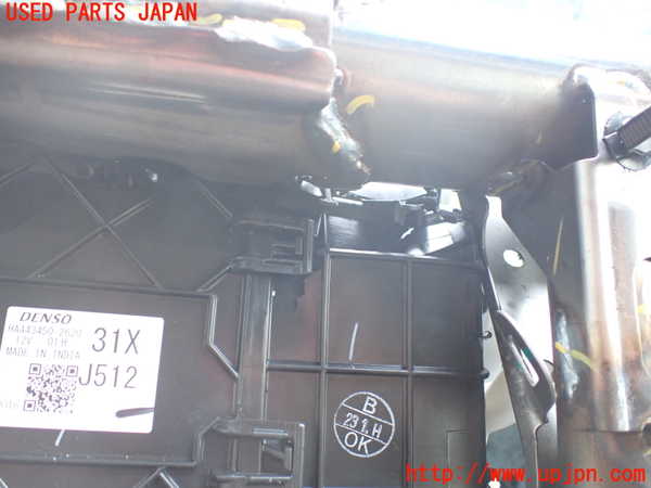 1UPJ-9233056081]WR-V(DG5)エバポレーター1 【ジャンク】_4