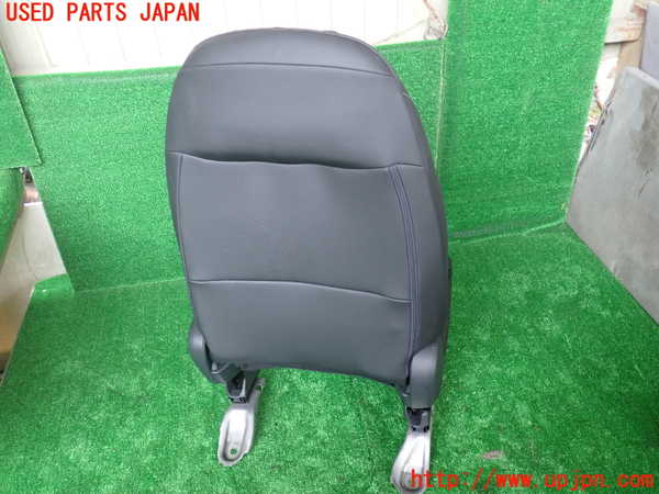 1UPJ-9233057035]WR-V(DG5)運転席シート 中古_2