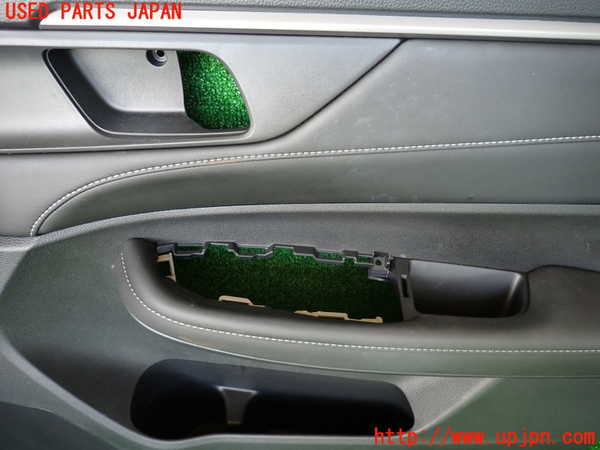 1UPJ-9233051234]WR-V(DG5)右前ドア内張り 中古_2