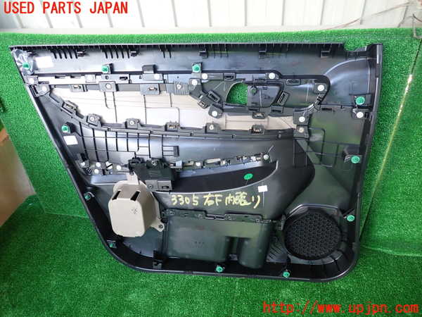 1UPJ-9233051234]WR-V(DG5)右前ドア内張り 中古_3