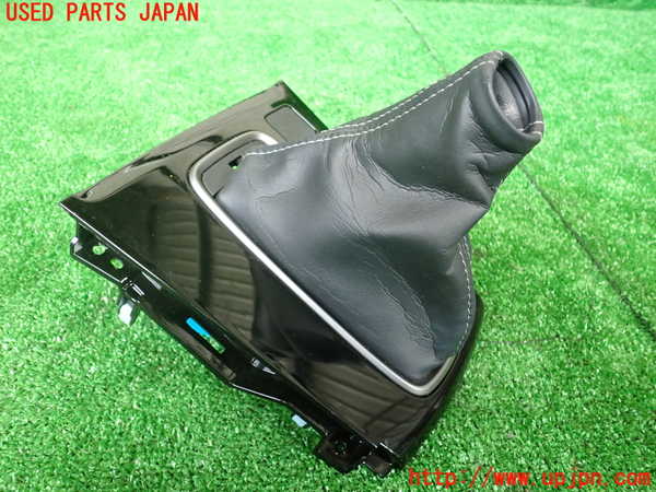 1UPJ-9233057575]WR-V(DG5)シフトブーツ 中古_2