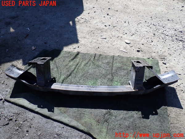 1UPJ-9233061014]ベンツ V350 W639(639350C)フロントバンパーホースメント 中古_2