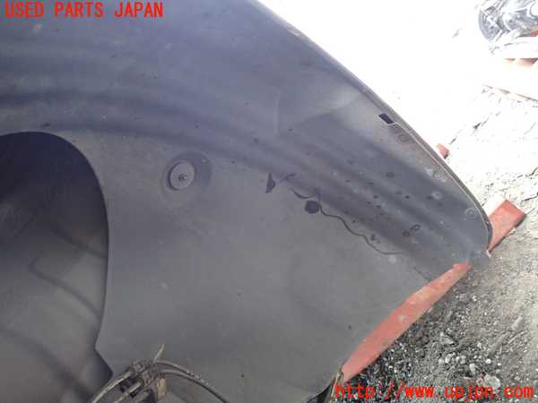 1UPJ-9233061092]ベンツ V350 W639(639350C)左前フェンダーライナー 中古_2