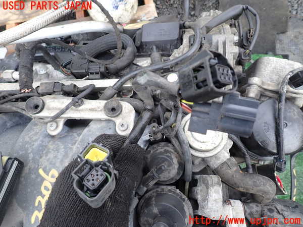 1UPJ-9233062010]ベンツ V350 W639(639350C)エンジン 272 中古_3