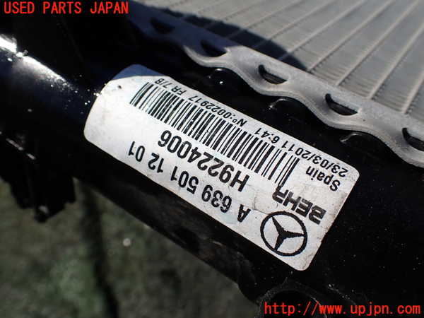 1UPJ-9233062321]ベンツ V350 W639(639350C)ラジエーター1 中古_3