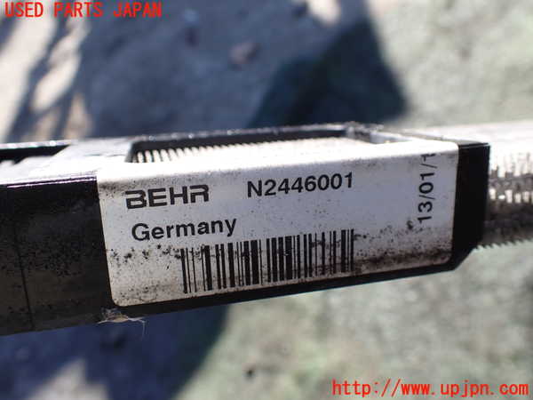1UPJ-9233062481]ベンツ V350 W639(639350C)オイルクーラー1 中古_3