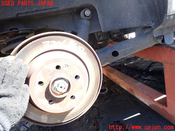 1UPJ-9233064300]ベンツ V350 W639(639350C)右リアナックルハブ 中古_2