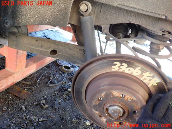 1UPJ-9233064305]ベンツ V350 W639(639350C)左リアナックルハブ 中古_2