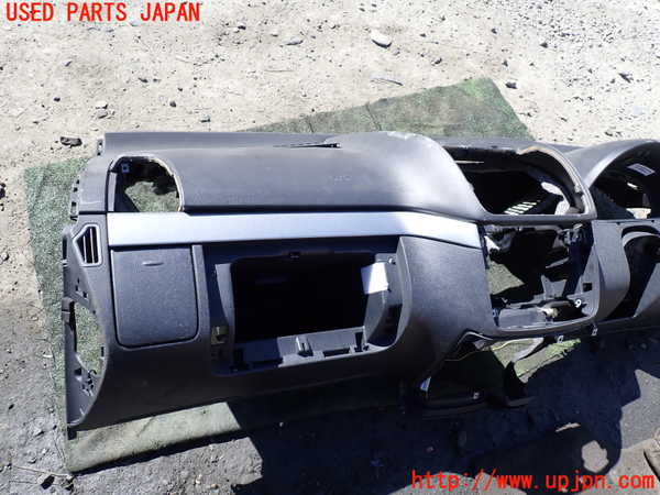 1UPJ-9233067505]ベンツ V350 W639(639350C)ダッシュボード 中古_3