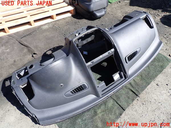 1UPJ-9233067505]ベンツ V350 W639(639350C)ダッシュボード 中古_4