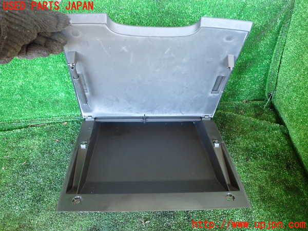 1UPJ-9233067841]ベンツ V350 W639(639350C)小物入れ1 【ジャンク】_2