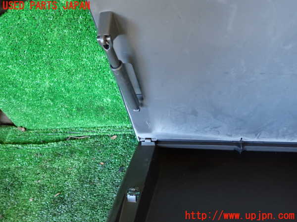 1UPJ-9233067841]ベンツ V350 W639(639350C)小物入れ1 【ジャンク】_4