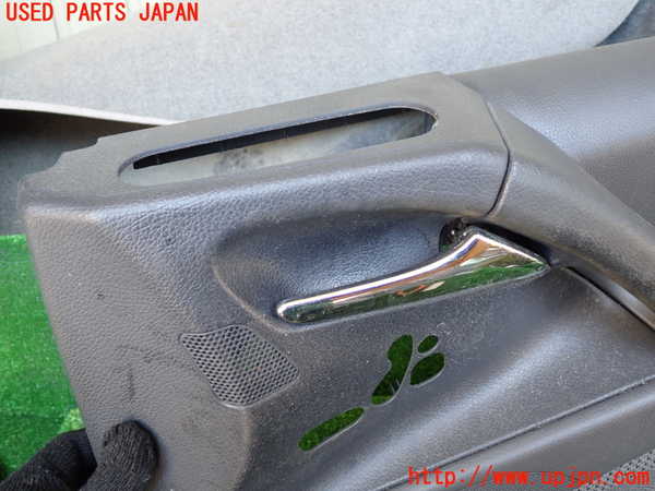 1UPJ-9233061234]ベンツ V350 W639(639350C)右前ドア内張り 中古_2