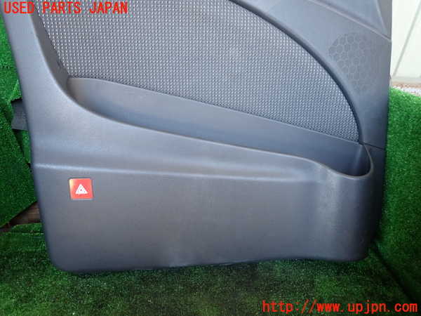 1UPJ-9233061264]ベンツ V350 W639(639350C)左前ドア内張り 中古_3