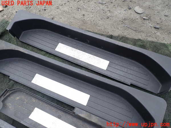1UPJ-9233067740]ベンツ V350 W639(639350C)スカッフプレート 中古_3