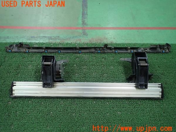3UPJ=9233070025]デリカD:5(CV1W)純正 電動サイドステップ オートサイドステップ 左サイドステップ 中古_2