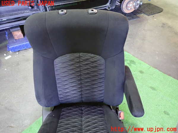 1UPJ-9233077035]デリカD：5(CV1W)運転席シート 中古_2