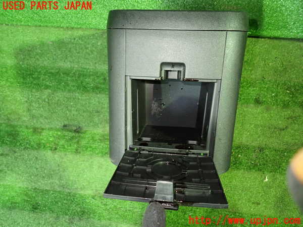 1UPJ-9233077540]デリカD：5(CV1W)センターコンソール 中古_4