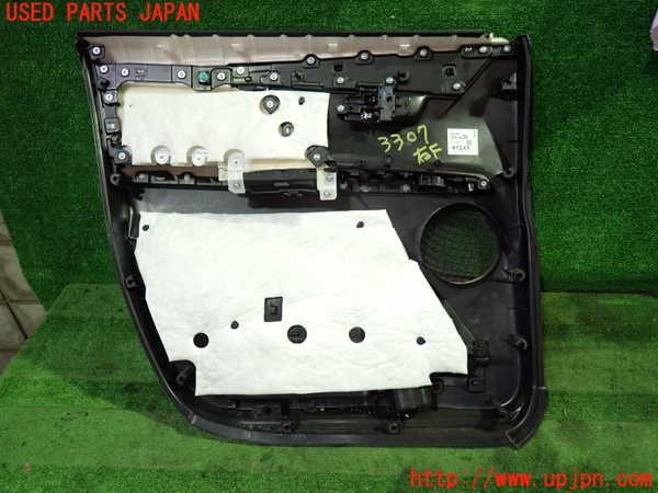 1UPJ-9233071234]デリカD：5(CV1W)右前ドア内張り 中古_4