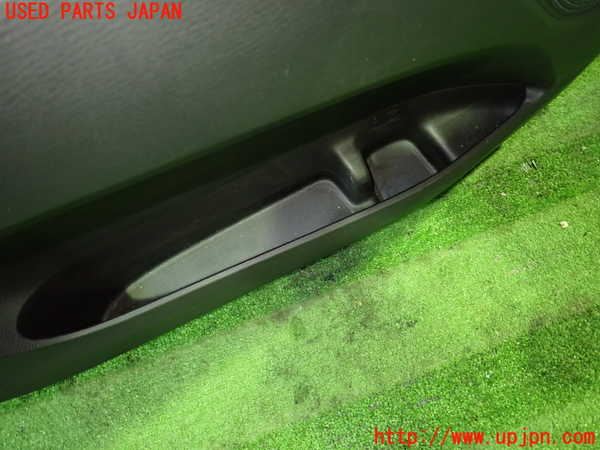 1UPJ-9233071264]デリカD：5(CV1W)左前ドア内張り 中古_3
