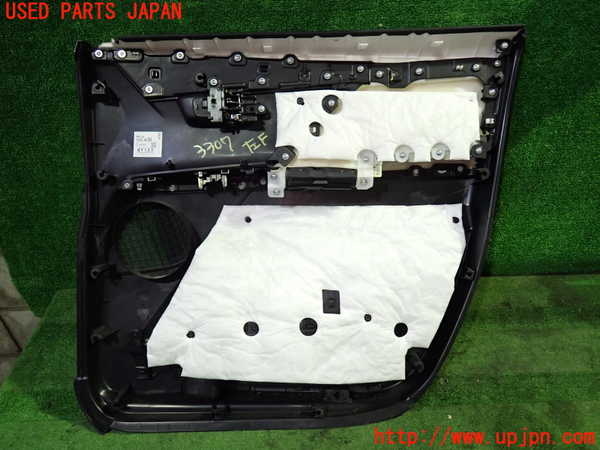 1UPJ-9233071264]デリカD：5(CV1W)左前ドア内張り 中古_4