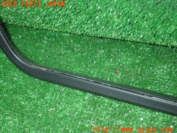 3UPJ=9233080602]ポルシェ ボクスター S(98624)純正 ウィンドディフレクター 中古_3