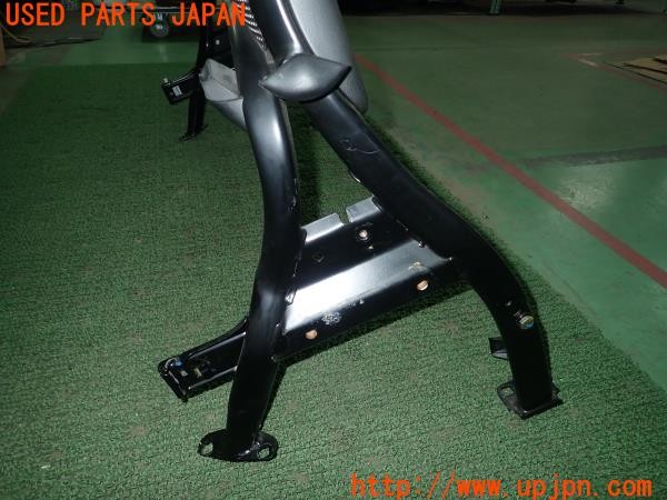 3UPJ=9233080715]ポルシェ ボクスター S(98624)純正 ロールバー 中古_3