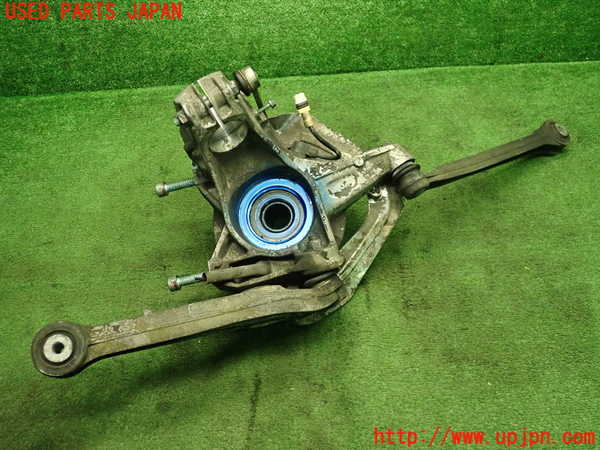 1UPJ-9233084300]ポルシェ・ボクスター(98624)右リアナックルハブ 中古_2