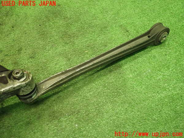 1UPJ-9233084300]ポルシェ・ボクスター(98624)右リアナックルハブ 中古_4