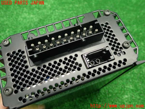 1UPJ-9233086525]ポルシェ・ボクスター(98624)アンプ 中古_3